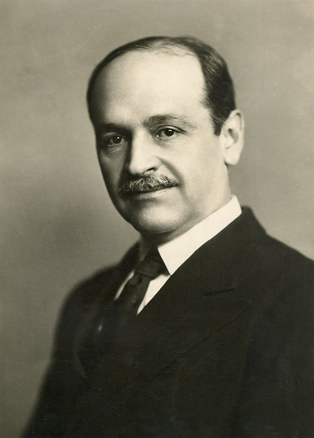 Retrato del Dr. Juan B. Terán, fundador y primer rector de la UNT