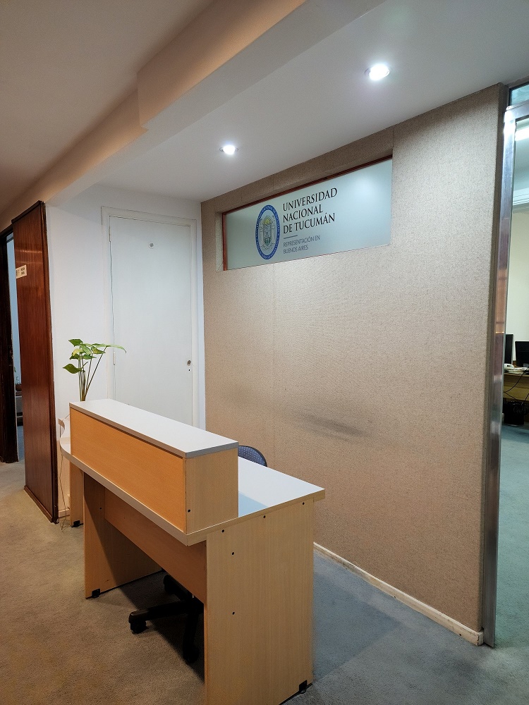 Recepción, en la sede de la Representación de la UNT en Buenos Aires